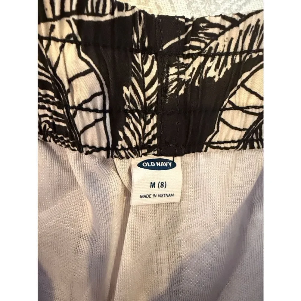 Old Navy Boys Black White Skull Palm Swim Trunks Size M (8) NWT Lined Drawstring